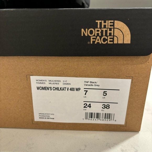 New in Box - Sz 7 North Face Women’s Chilkat V 400 Waterproof Boots - Picture 4 of 4